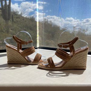 NWOB Tahari Wyatt Suede & Leather Espadrille Wedges